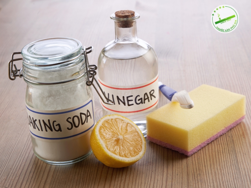 2. Khử mốc bằng baking soda và chanh – sạch sâu, khử mùi tốt 