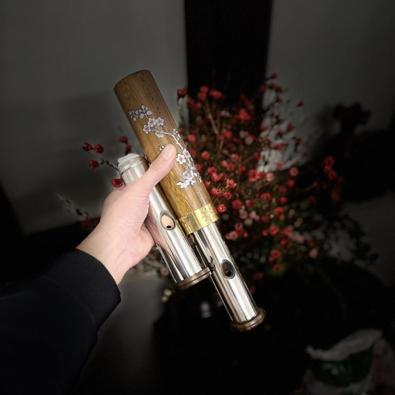 Cách thay nước điếu cày chuẩn và mẹo làm điếu cày lên nước đẹp 2 nước pha thuốc lào